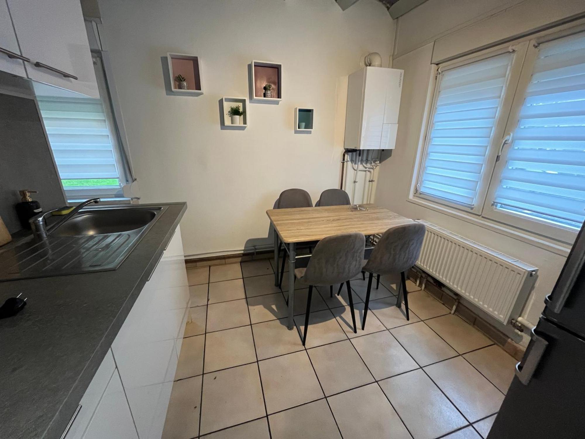 Appartement De Charme 40M2 Proche Centre Hospitalier Valenciennes Exterior photo